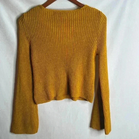 Forever  21 mustard sweater size small - Picture 4 of 4